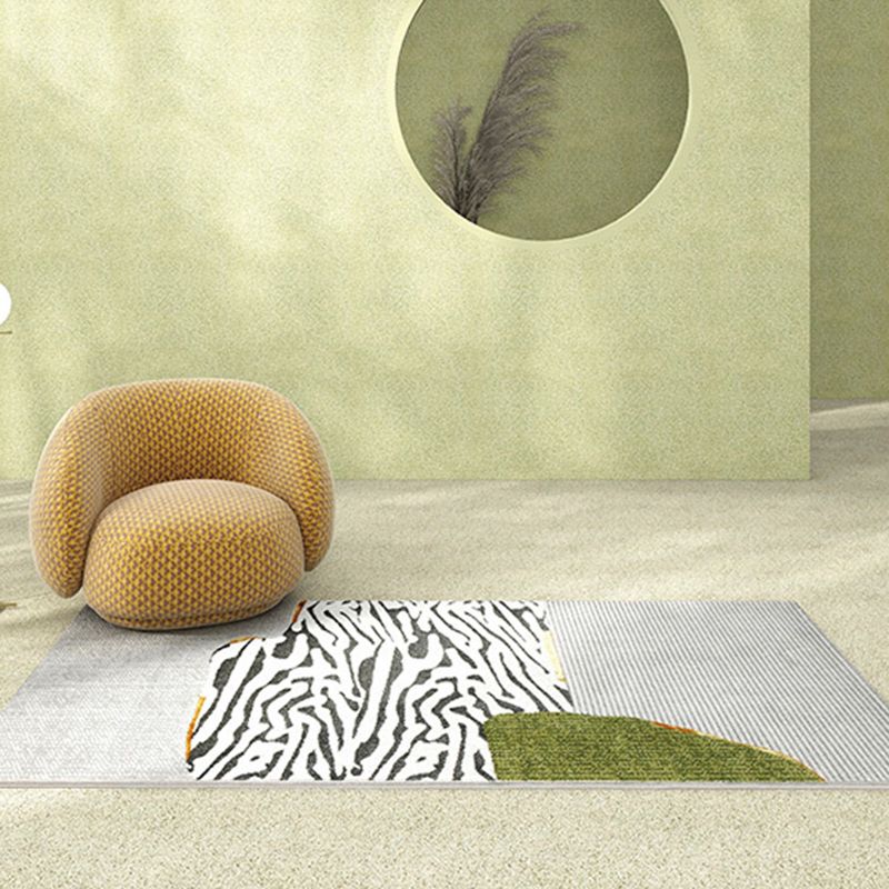 Postmodern Green Carpet Polyester Area Rug Non-Slip Backing Rug for Home Decor