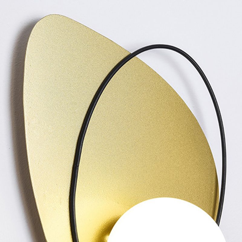 Postmodern Wall Lamp 1-Light Wall Mount Lamp with Glass Shade for Bedroom