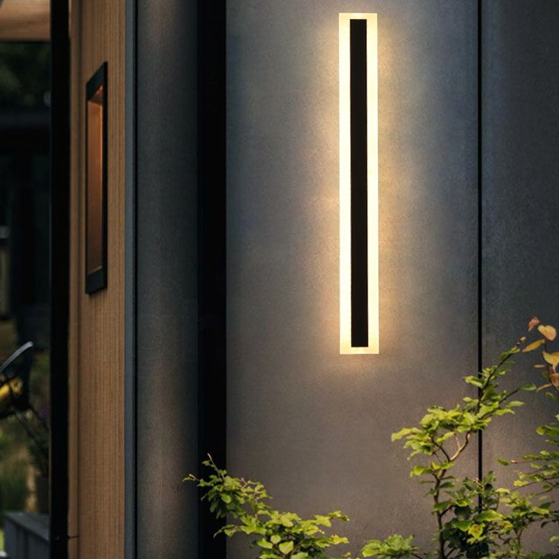 Metal Linear Shape Wall Light Modern Style 1-Light Wall Light Sconces in Black