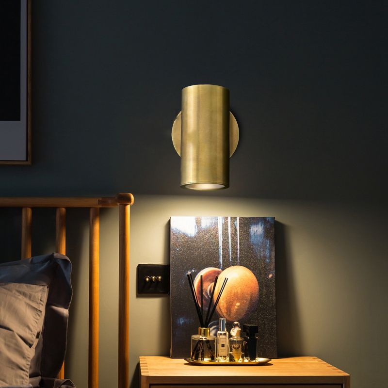 Half Cylinder Shade Metal Wall Sconce Modern Style 1 Light Wall Mounted Light in Brass