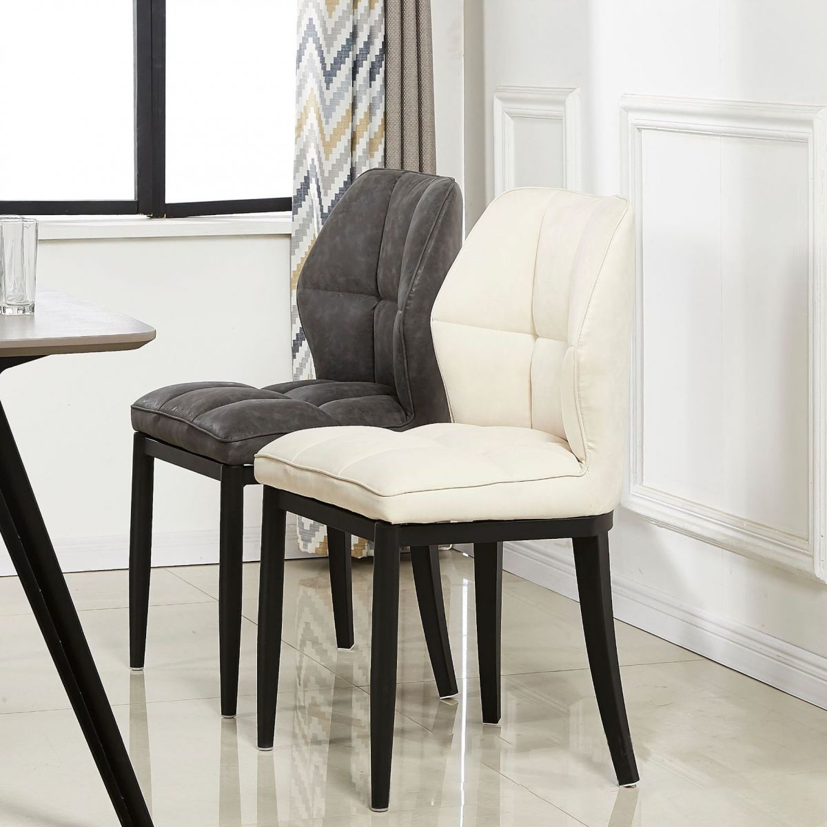 Sillas de comedor sin brazos de cuero, sillas laterales tapizadas modernas con patas de metal