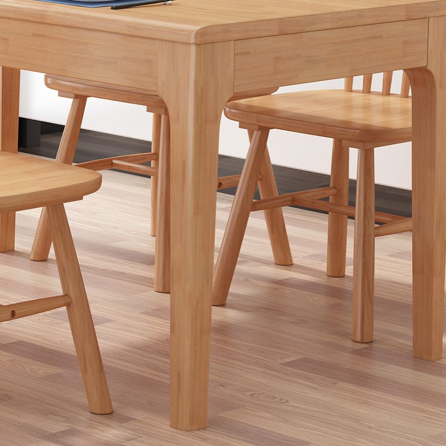 Ensemble de restauration standard marron minimaliste Ensemble de restauration en bois massif avec table de 4 jambes