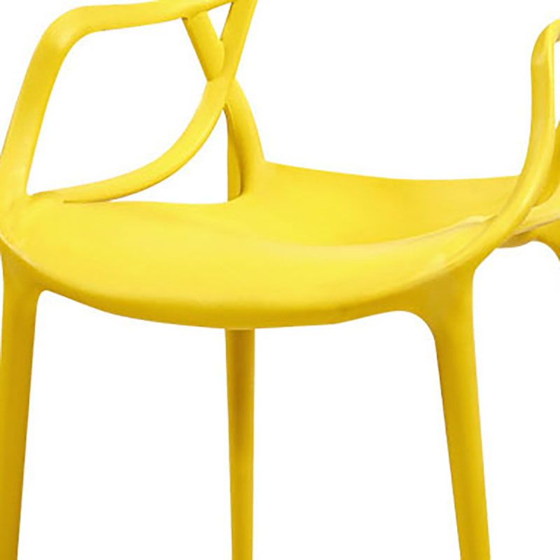 Silla contemporánea con respaldo abierto, silla lateral con brazo de comedor y patas de plástico