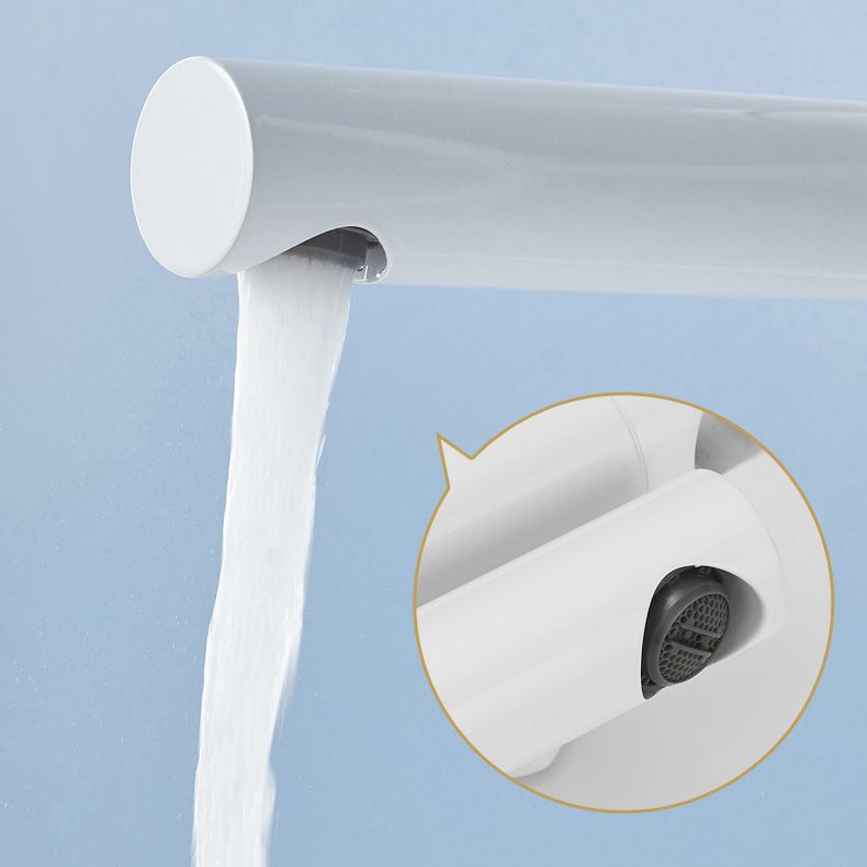 Metal Modern Bathroom Faucet White Single Handle Bath Filler Trim