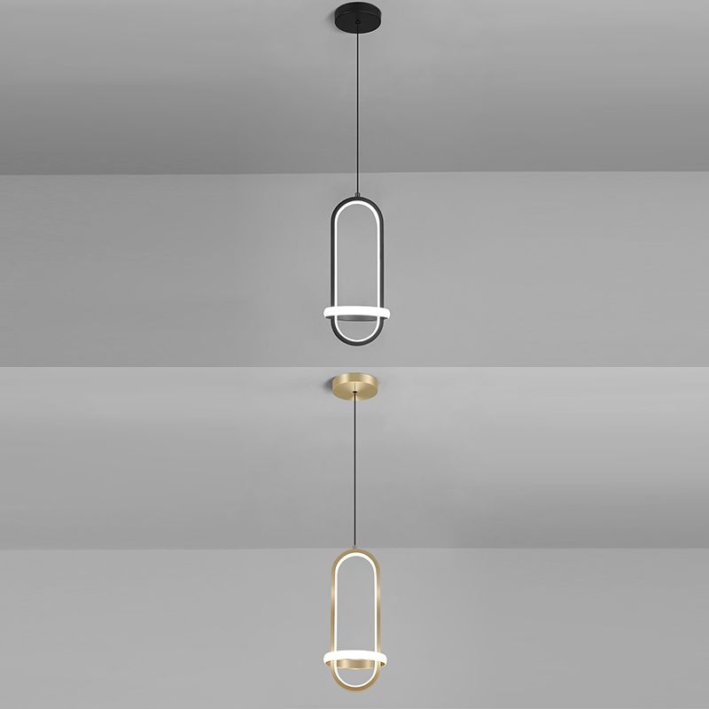 Aluminium LED Hanging Light dans un style concis moderne en fer forgé, une lumière suspendue géométrique avec une teinte en silicone