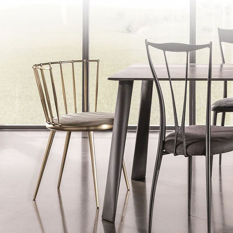 Les chaises latérales arrière sans bras Windsor de style scandinave ont tapissé des chaises de salle à manger