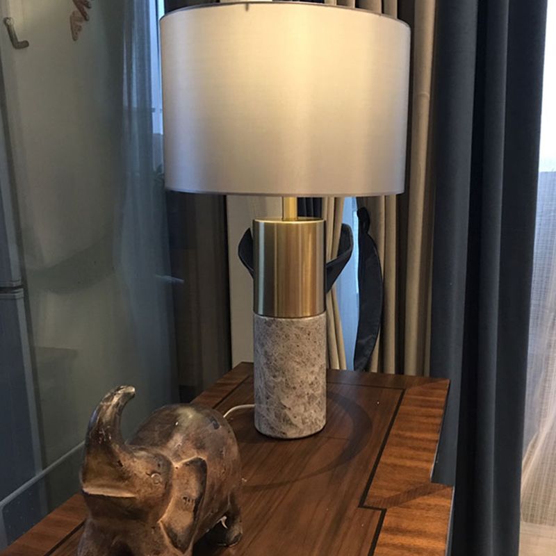 Lampada da notte con paralume dritto Lampada da tavolo moderna in tessuto a 1 testa Nero/Grigio/Bianco per camera da letto, 12,5"/15" W