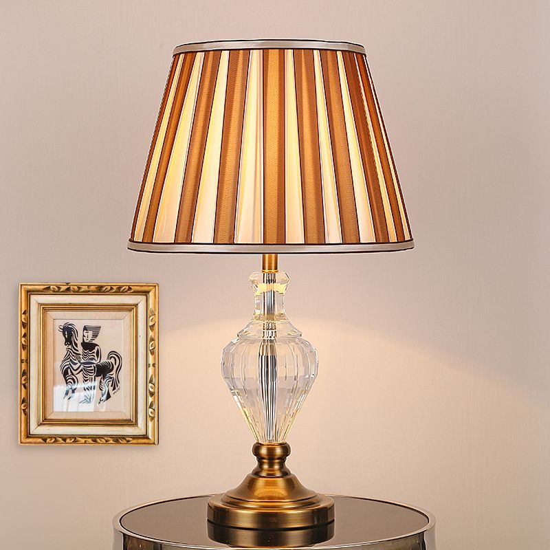 1 luce da letto leggera lampada da comodino semplice luce marrone leggera con tonalità in tessuto conico
