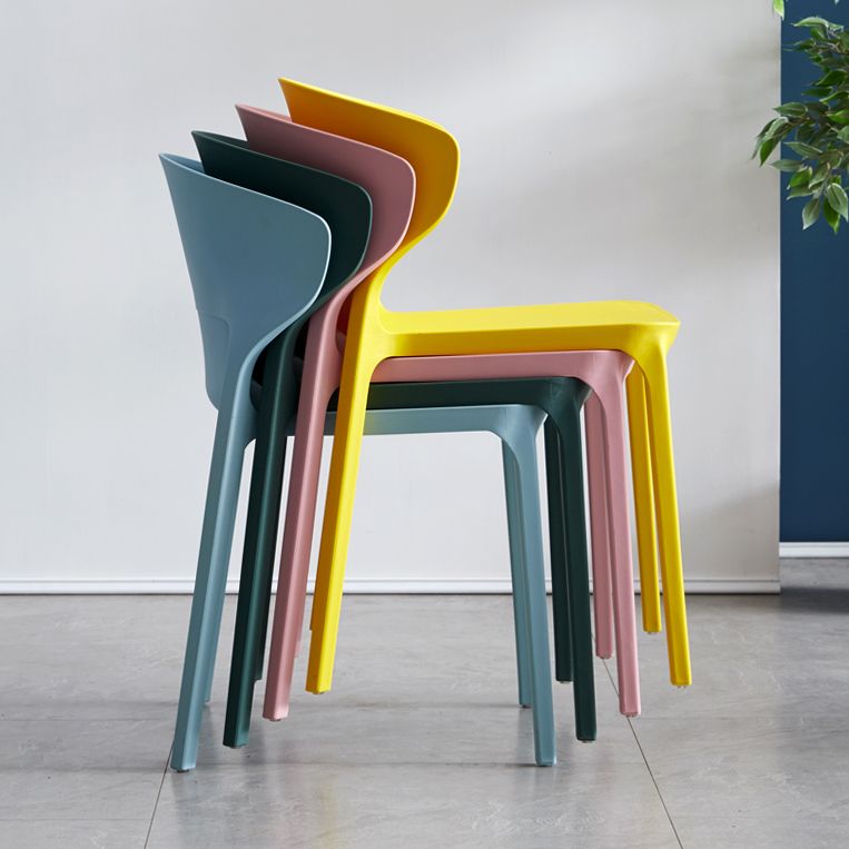 Contemporary Plastic Dining Chair 15.5'' Wide Wingback Side Chair for Home Use