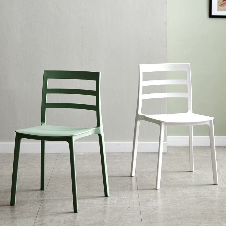 Esszimmerstühle im minimalistischen Stil mit Leiterlehne, armlose Esszimmerstühle aus Kunststoff für zu Hause