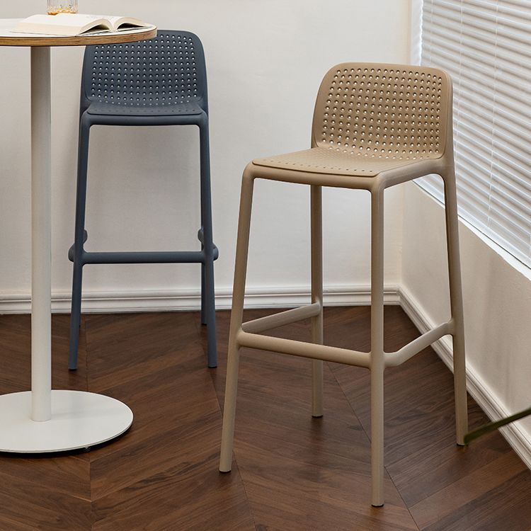 Contemporary Low Back Plastic Armless Bar Stool with Footrest