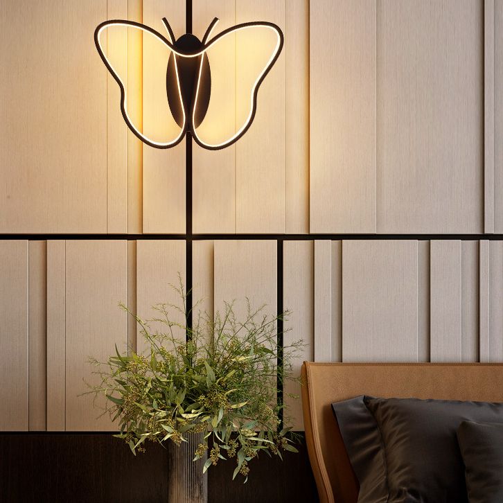 Vlinderplafondlamp Moderne stijl LED Metaal Dicht bij plafondverlichtingsarmatuur