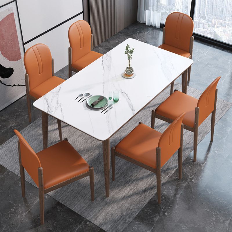 Moderno comedor de cocina con top de piedra sinterizado y muebles de comedor de base de madera maciza