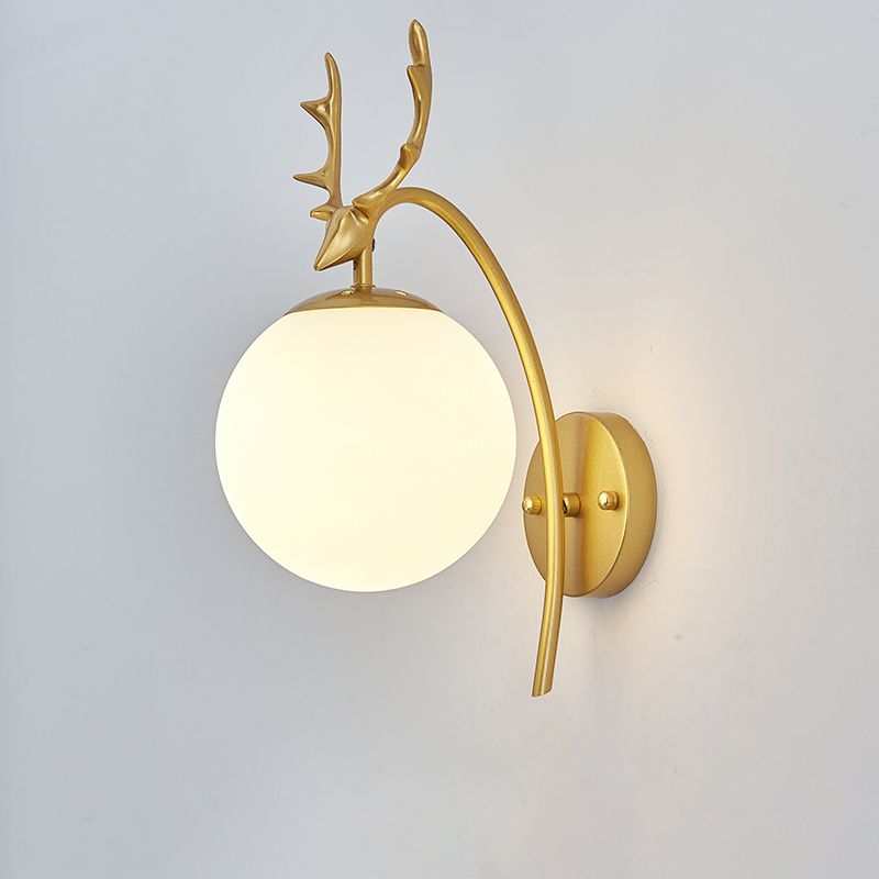 Luces creativas de luz de pared de estilo moderno con sombra de vidrio para dormitorio de hotel