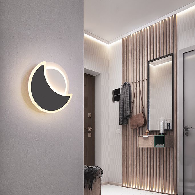 Contemporary Simple Wall Sconce Creative Moon Shape Wall Lamp for Porch Living Room