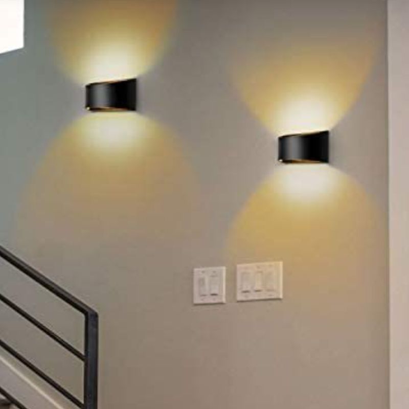 Geometrische Form Metallwandbeleuchtung moderne Stil 2 Lichter Wandleuchten