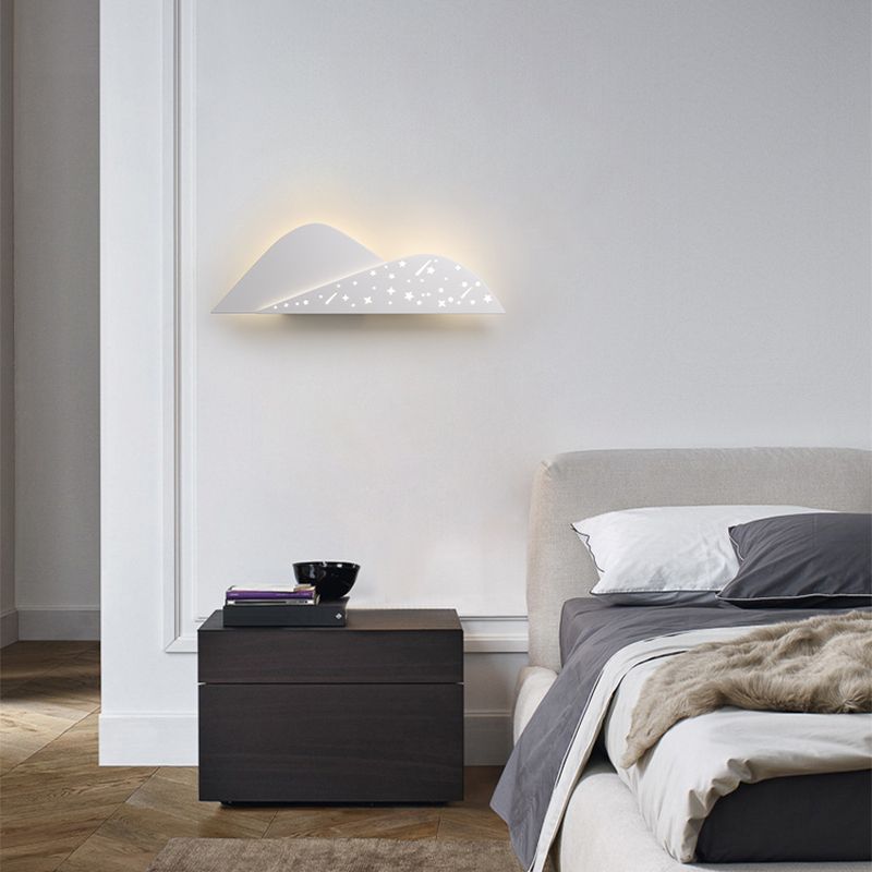 Modern Metal Wall Sconce Geometric Shape Wall Light with Acrylic Shade for Bedroom