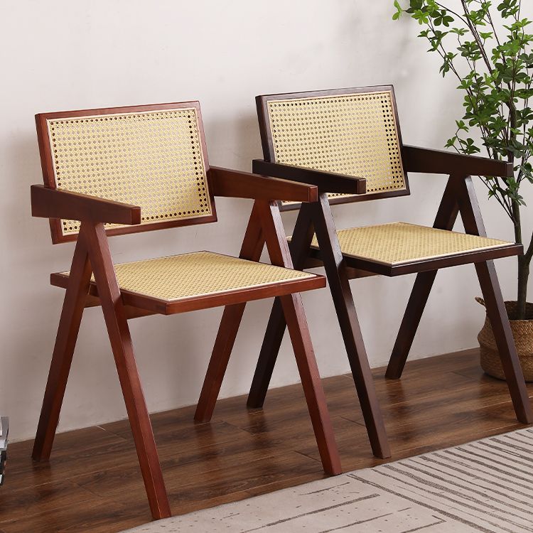 Chaise de salle à manger en bois moderne, bras de chaise en rotin pour utilisation au Restaurant