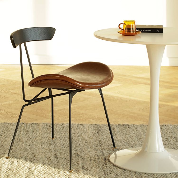 Silla lateral casera tapizada industrial con acabado mate, parte trasera abierta, sillas de comedor