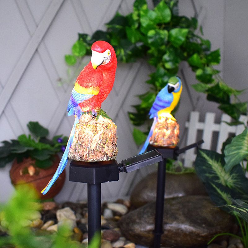 Parrot Shape Outdoor Solar Ground Light Resin Art Decor LED Stake Lighting, 1 Piece