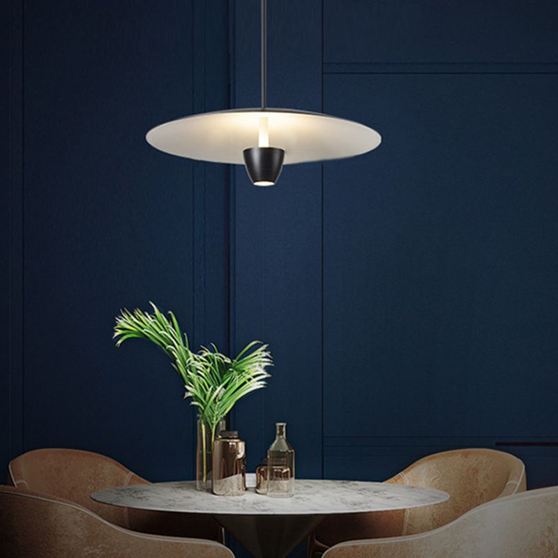 Salle à manger Neutre pendentif léger en métal noir LED de plafond simple