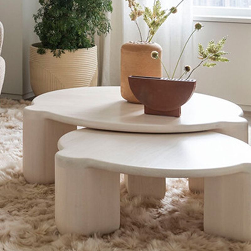 Modern Style Round Wooden Table with 3 Legs Base Coffee Table