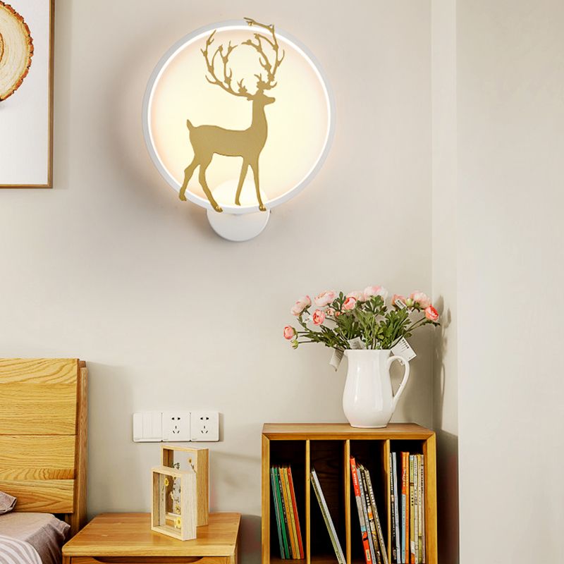 Modern Style LED Wall Light Fixture Creative Wall Light Sconce for Bedroom