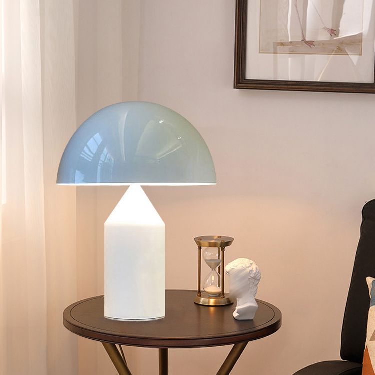 Round Shape Metal Table Lamp Modern Style 1-Light Table Lamp Fixtures