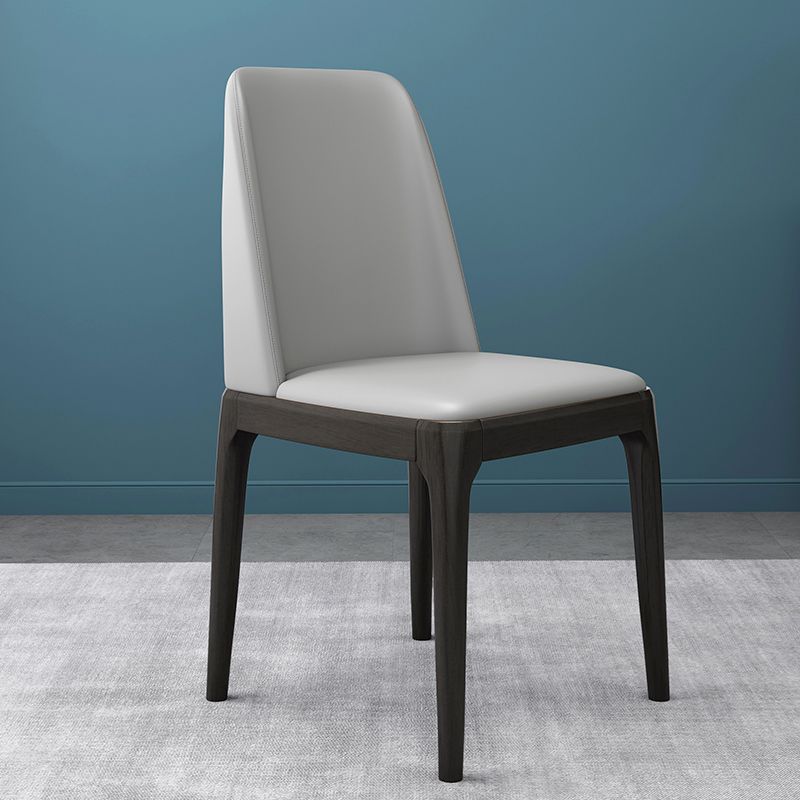 Chaises de salle à manger sans bras en cuir modernes, chaise latérale à dossier solide avec pieds en bois