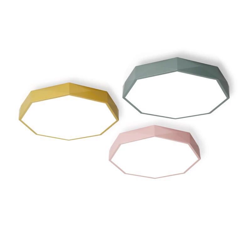 Geometría acrílica LED integrado Sala de estar moderna y sencilla lámpara de techo de hierro Macaron