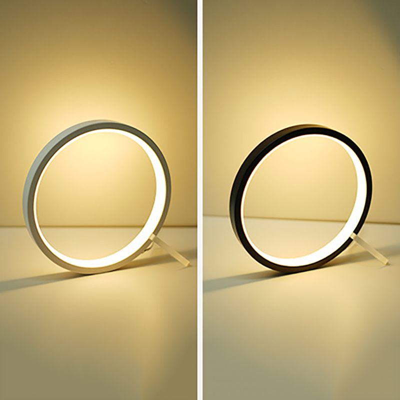 Lámpara de escritorio LED lineal de accesorio de iluminación de escritorio de estilo moderno para dormitorio