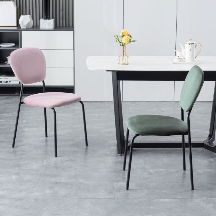Chaise d'appoint rembourrée sans accoudoirs, chaises de salle à manger à dossier ouvert avec pieds en métal noir