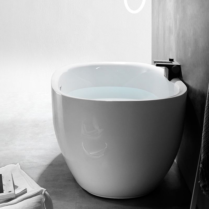 Acrylic Bathtub White Freestanding Soaking Bathtub , 23.62-inch Tall