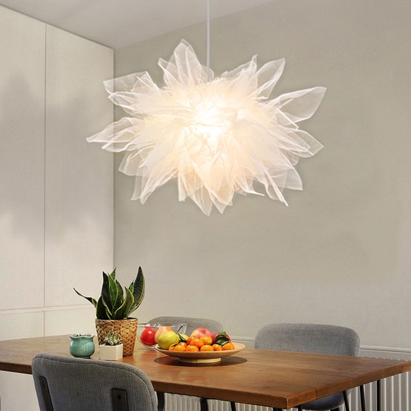 1 Light Floral Theme Pendant Lighting moderne joli tissu suspendu Light en blanc pour chambre à coucher