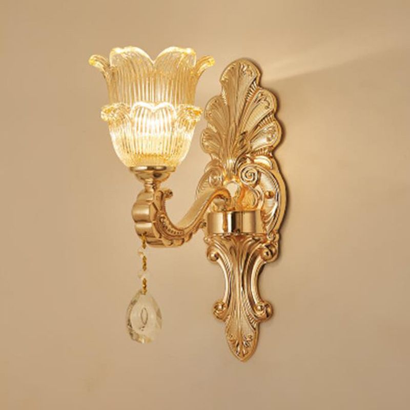 Muro di vetro a fiore leggero antico soggiorno del soggiorno Apparecchi di illuminazione con un accento di cristallo in oro