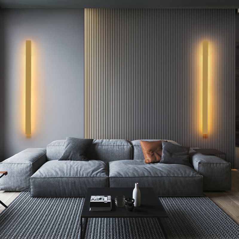 Metal Linear Shape Wall Light Modern Style 1-Light Wall Mounted Light in Gold