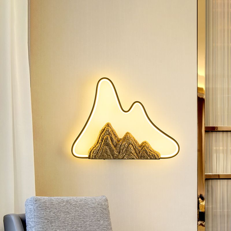 Geometric Shaped Ironic Mural Light Oriental Style LED Black and Gold Wall Lamp with Mountain Pattern