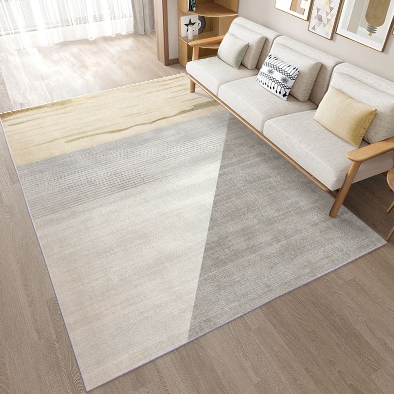 Simplicity Triangle Pattern Rug Polyester Indoor Carpet Stain Resistant Area Rug for Living Room