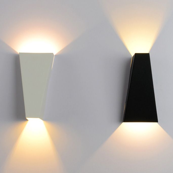 Metal Wall Sconce Lighting Minimalist LED Wall Mounted Lighting