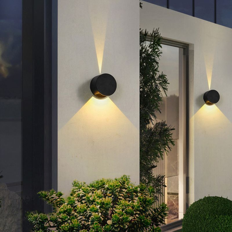 Hoop Shape Wall Light Modern Style Metal 2 Lights Sconce in Black/White