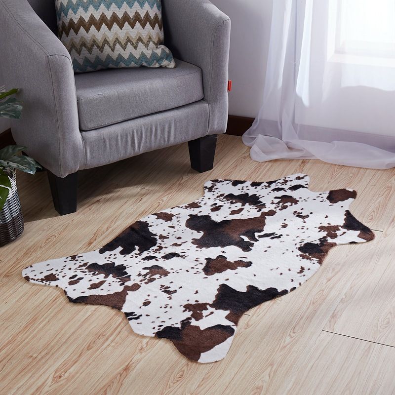 Bold Animal Pattern Carpet Novelty Polyester Rug Non-Slip Backing Area Rug for Living Room