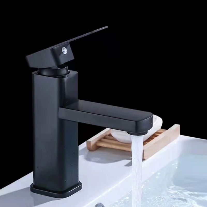 Modern Undermount Bathroom Sink Oval Shape Porcelain with Pop-Up Drain Basin Sink