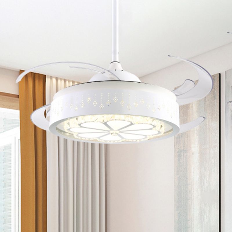 Lampada a ventola a LED a 4 pala in cristallo lampada da soggiorno bianco floreale semifulò lampada a soffitto, larghezza 47 "