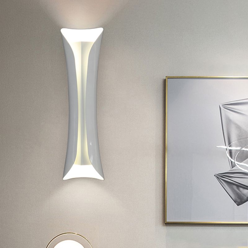 Modern Style Curl Wall Sconce Metallic 2-Lights Wall Mount Light in Black and White