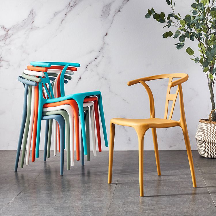 Chaises de salle à manger en plastique de style moderne, chaises de salle à manger empilables pour la cuisine