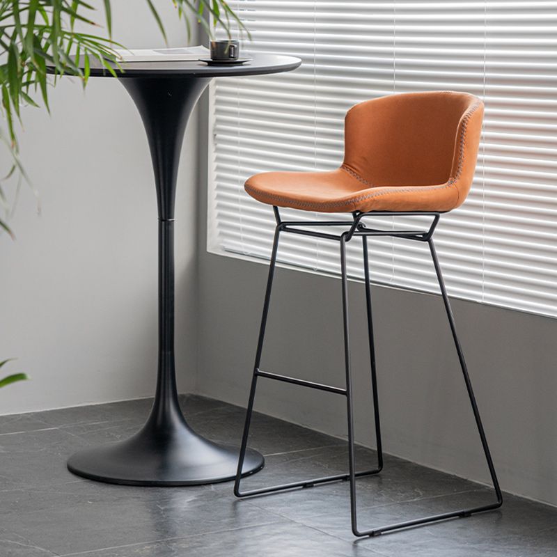 Modern Backrest Armless Counter Stool Iron Bar Stool with Black Metal Base