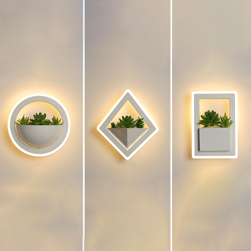 Geometry Metal Wall Light Modern Style 1 Light Wall Lamp in White(Plant Not Included)