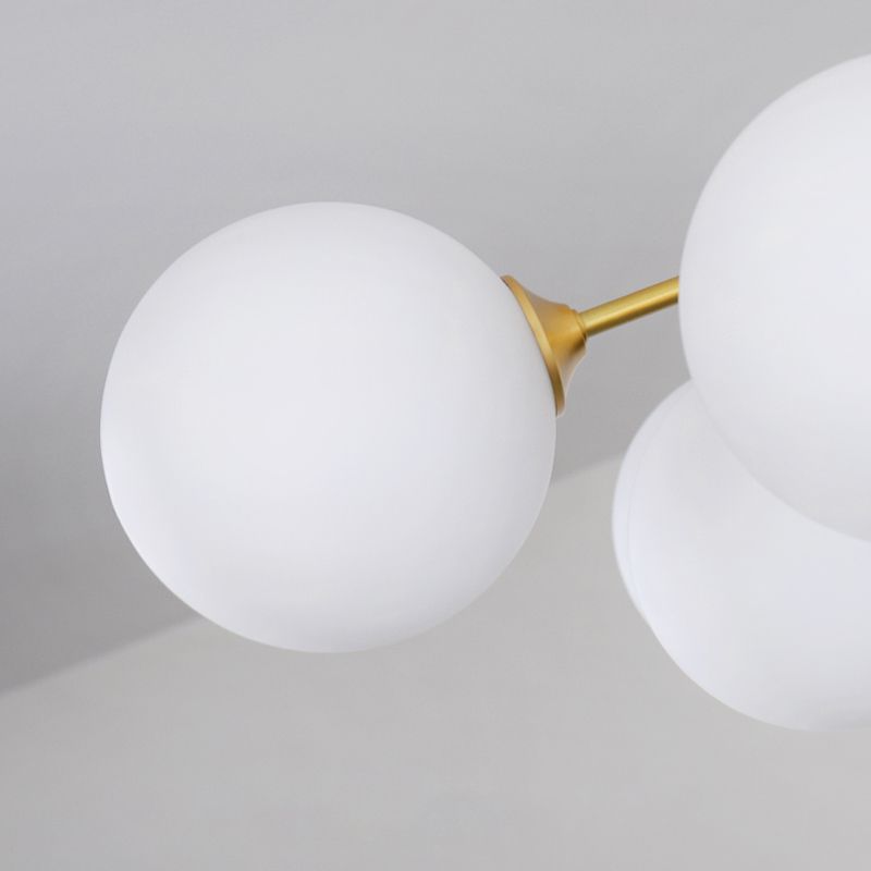 Lampadario globo nordico oro multi luce appesa alla luce con vetro bianco per camera da letto