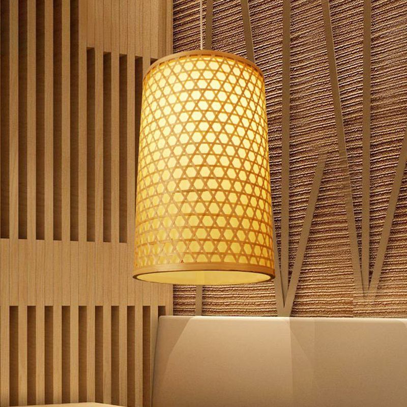 1 Bulb Restaurant Pendant Ceiling Light Simplicity Beige Pendulum Light with Cylinder Bamboo Shade