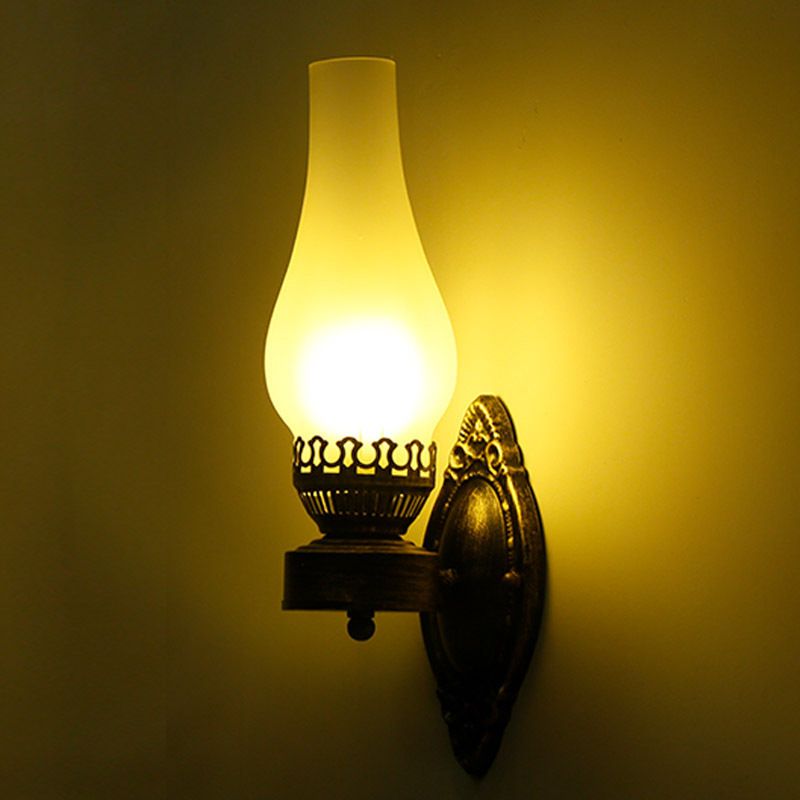 Retro Metal Wall Light Kerosene Wall Sconce with Glass for Coffee Shop